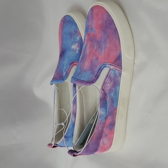 🎉$5 WITH PURCHASE🎉Cat & Jack Sneakers/Shoes, Size 5BB for Kids - Picture 5 of 9